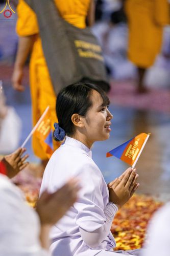 ภาพ No.202598:พิธีต้อนรับพระธรรมยาตรา ณ อนุสรณ์สถานลำดับที่ 7 สถานที่ขยายวิชชาธรรมกาย วัดพระธรรมกาย ต.คลองสาม อ.คลองหลวง จ.ปทุมธานี ในโครงการธรรมยาตรา กตัญญูบูชา มหาปูชนียาจารย์ พระมงคลเทพมุนี(สด จนฺทสโร) พระผู้ปราบมาร อนุสรณ์สถาน 7 แห่ง ปีที่ 13 วันที่ 26 มกราคม 2568