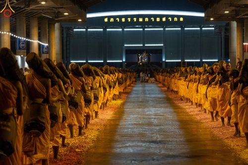 ภาพ No.202609:พิธีต้อนรับพระธรรมยาตรา ณ อนุสรณ์สถานลำดับที่ 7 สถานที่ขยายวิชชาธรรมกาย วัดพระธรรมกาย ต.คลองสาม อ.คลองหลวง จ.ปทุมธานี ในโครงการธรรมยาตรา กตัญญูบูชา มหาปูชนียาจารย์ พระมงคลเทพมุนี(สด จนฺทสโร) พระผู้ปราบมาร อนุสรณ์สถาน 7 แห่ง ปีที่ 13 วันที่ 26 มกราคม 2568