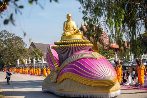 ภาพ No.203902:พิธีต้อนรับพระธรรมยาตรา ณ อนุสรณ์สถานลำดับที่ 5 สถานที่เผยแผ่วิชชาธรรมกายครั้งแรก อนุสรณ์สถานบางปลา วัดบางปลา อำเภอบางเลน จังหวัดนครปฐม ในโครงการธรรมยาตรา กตัญญูบูชา มหาปูชนียาจารย์ พระมงคลเทพมุนี(สด จนฺทสโร) พระผู้ปราบมาร ปีที่ 13 วัน 19 มกราคม พ.ศ.2568