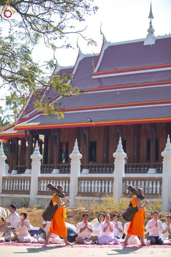 ภาพ No.203913:พิธีต้อนรับพระธรรมยาตรา ณ อนุสรณ์สถานลำดับที่ 5 สถานที่เผยแผ่วิชชาธรรมกายครั้งแรก อนุสรณ์สถานบางปลา วัดบางปลา อำเภอบางเลน จังหวัดนครปฐม ในโครงการธรรมยาตรา กตัญญูบูชา มหาปูชนียาจารย์ พระมงคลเทพมุนี(สด จนฺทสโร) พระผู้ปราบมาร ปีที่ 13 วัน 19 มกราคม พ.ศ.2568