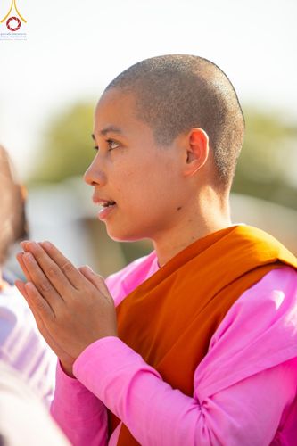 ภาพ No.203940:พิธีต้อนรับพระธรรมยาตรา ณ อนุสรณ์สถานลำดับที่ 5 สถานที่เผยแผ่วิชชาธรรมกายครั้งแรก อนุสรณ์สถานบางปลา วัดบางปลา อำเภอบางเลน จังหวัดนครปฐม ในโครงการธรรมยาตรา กตัญญูบูชา มหาปูชนียาจารย์ พระมงคลเทพมุนี(สด จนฺทสโร) พระผู้ปราบมาร ปีที่ 13 วัน 19 มกราคม พ.ศ.2568