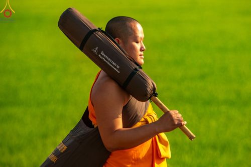 ภาพ No.203960:พิธีต้อนรับพระธรรมยาตรา ณ อนุสรณ์สถานลำดับที่ 5 สถานที่เผยแผ่วิชชาธรรมกายครั้งแรก อนุสรณ์สถานบางปลา วัดบางปลา อำเภอบางเลน จังหวัดนครปฐม ในโครงการธรรมยาตรา กตัญญูบูชา มหาปูชนียาจารย์ พระมงคลเทพมุนี(สด จนฺทสโร) พระผู้ปราบมาร ปีที่ 13 วัน 19 มกราคม พ.ศ.2568