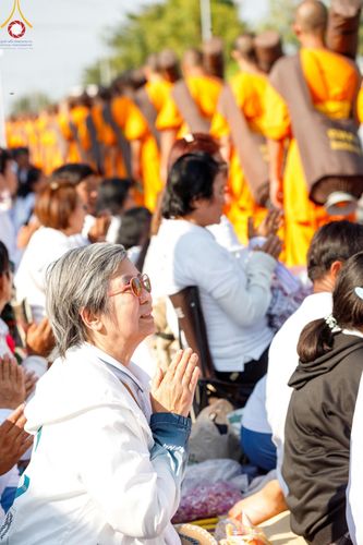 ภาพ No.203967:พิธีต้อนรับพระธรรมยาตรา ณ อนุสรณ์สถานลำดับที่ 5 สถานที่เผยแผ่วิชชาธรรมกายครั้งแรก อนุสรณ์สถานบางปลา วัดบางปลา อำเภอบางเลน จังหวัดนครปฐม ในโครงการธรรมยาตรา กตัญญูบูชา มหาปูชนียาจารย์ พระมงคลเทพมุนี(สด จนฺทสโร) พระผู้ปราบมาร ปีที่ 13 วัน 19 มกราคม พ.ศ.2568