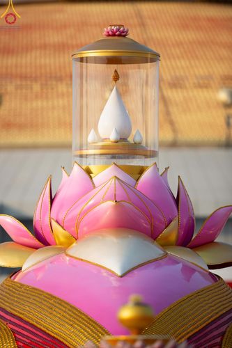 ภาพ No.204757:พิธีจุดประทีปถวายเป็นพุทธบูชา และบูชาธรรมมหาปูชนียาจารย์ ณ วัดพระธรรมกาย ตำบลคลองสาม อำเภอคลองหลวง จังหวัดปทุมธานี ในโครงการธรรมยาตรา กตัญญูบูชา มหาปูชนียาจารย์ พระมงคลเทพมุนี(สด จนฺทสโร) พระผู้ปราบมาร ปีที่ 13 วันที่ 31 มกราคม พ.ศ. 2568