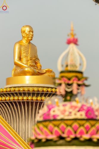 ภาพ No.204758:พิธีจุดประทีปถวายเป็นพุทธบูชา และบูชาธรรมมหาปูชนียาจารย์ ณ วัดพระธรรมกาย ตำบลคลองสาม อำเภอคลองหลวง จังหวัดปทุมธานี ในโครงการธรรมยาตรา กตัญญูบูชา มหาปูชนียาจารย์ พระมงคลเทพมุนี(สด จนฺทสโร) พระผู้ปราบมาร ปีที่ 13 วันที่ 31 มกราคม พ.ศ. 2568