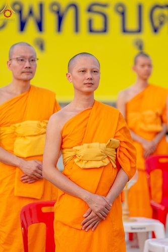 ภาพ No.204782:พิธีจุดประทีปถวายเป็นพุทธบูชา และบูชาธรรมมหาปูชนียาจารย์ ณ วัดพระธรรมกาย ตำบลคลองสาม อำเภอคลองหลวง จังหวัดปทุมธานี ในโครงการธรรมยาตรา กตัญญูบูชา มหาปูชนียาจารย์ พระมงคลเทพมุนี(สด จนฺทสโร) พระผู้ปราบมาร ปีที่ 13 วันที่ 31 มกราคม พ.ศ. 2568