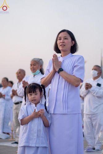 ภาพ No.204783:พิธีจุดประทีปถวายเป็นพุทธบูชา และบูชาธรรมมหาปูชนียาจารย์ ณ วัดพระธรรมกาย ตำบลคลองสาม อำเภอคลองหลวง จังหวัดปทุมธานี ในโครงการธรรมยาตรา กตัญญูบูชา มหาปูชนียาจารย์ พระมงคลเทพมุนี(สด จนฺทสโร) พระผู้ปราบมาร ปีที่ 13 วันที่ 31 มกราคม พ.ศ. 2568