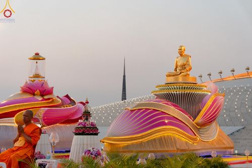 ภาพ No.204817:พิธีจุดประทีปถวายเป็นพุทธบูชา และบูชาธรรมมหาปูชนียาจารย์ ณ วัดพระธรรมกาย ตำบลคลองสาม อำเภอคลองหลวง จังหวัดปทุมธานี ในโครงการธรรมยาตรา กตัญญูบูชา มหาปูชนียาจารย์ พระมงคลเทพมุนี(สด จนฺทสโร) พระผู้ปราบมาร ปีที่ 13 วันที่ 31 มกราคม พ.ศ. 2568