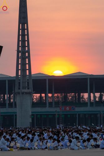 ภาพ No.204839:พิธีจุดประทีปถวายเป็นพุทธบูชา และบูชาธรรมมหาปูชนียาจารย์ ณ วัดพระธรรมกาย ตำบลคลองสาม อำเภอคลองหลวง จังหวัดปทุมธานี ในโครงการธรรมยาตรา กตัญญูบูชา มหาปูชนียาจารย์ พระมงคลเทพมุนี(สด จนฺทสโร) พระผู้ปราบมาร ปีที่ 13 วันที่ 31 มกราคม พ.ศ. 2568