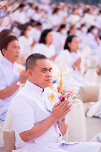 ภาพ No.204853:พิธีจุดประทีปถวายเป็นพุทธบูชา และบูชาธรรมมหาปูชนียาจารย์ ณ วัดพระธรรมกาย ตำบลคลองสาม อำเภอคลองหลวง จังหวัดปทุมธานี ในโครงการธรรมยาตรา กตัญญูบูชา มหาปูชนียาจารย์ พระมงคลเทพมุนี(สด จนฺทสโร) พระผู้ปราบมาร ปีที่ 13 วันที่ 31 มกราคม พ.ศ. 2568