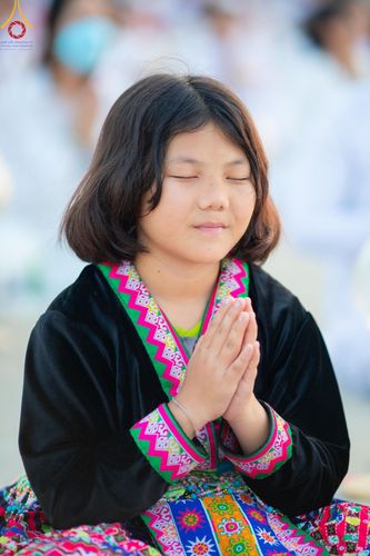 ภาพ No.204860:พิธีจุดประทีปถวายเป็นพุทธบูชา และบูชาธรรมมหาปูชนียาจารย์ ณ วัดพระธรรมกาย ตำบลคลองสาม อำเภอคลองหลวง จังหวัดปทุมธานี ในโครงการธรรมยาตรา กตัญญูบูชา มหาปูชนียาจารย์ พระมงคลเทพมุนี(สด จนฺทสโร) พระผู้ปราบมาร ปีที่ 13 วันที่ 31 มกราคม พ.ศ. 2568