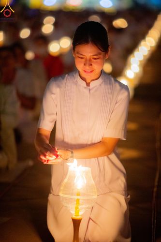 ภาพ No.204872:พิธีจุดประทีปถวายเป็นพุทธบูชา และบูชาธรรมมหาปูชนียาจารย์ ณ วัดพระธรรมกาย ตำบลคลองสาม อำเภอคลองหลวง จังหวัดปทุมธานี ในโครงการธรรมยาตรา กตัญญูบูชา มหาปูชนียาจารย์ พระมงคลเทพมุนี(สด จนฺทสโร) พระผู้ปราบมาร ปีที่ 13 วันที่ 31 มกราคม พ.ศ. 2568