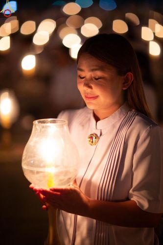 ภาพ No.204878:พิธีจุดประทีปถวายเป็นพุทธบูชา และบูชาธรรมมหาปูชนียาจารย์ ณ วัดพระธรรมกาย ตำบลคลองสาม อำเภอคลองหลวง จังหวัดปทุมธานี ในโครงการธรรมยาตรา กตัญญูบูชา มหาปูชนียาจารย์ พระมงคลเทพมุนี(สด จนฺทสโร) พระผู้ปราบมาร ปีที่ 13 วันที่ 31 มกราคม พ.ศ. 2568
