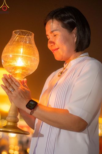ภาพ No.204887:พิธีจุดประทีปถวายเป็นพุทธบูชา และบูชาธรรมมหาปูชนียาจารย์ ณ วัดพระธรรมกาย ตำบลคลองสาม อำเภอคลองหลวง จังหวัดปทุมธานี ในโครงการธรรมยาตรา กตัญญูบูชา มหาปูชนียาจารย์ พระมงคลเทพมุนี(สด จนฺทสโร) พระผู้ปราบมาร ปีที่ 13 วันที่ 31 มกราคม พ.ศ. 2568