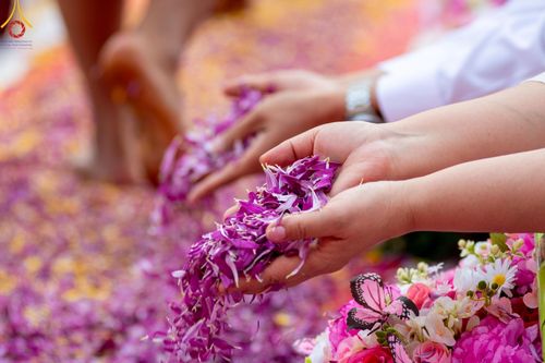 ภาพ No.205263:พิธีต้อนรับพระธรรมยาตรา ณ อนุสรณ์สถาน สถานที่เกิดในเพศสมณะ วัดสองพี่น้อง อำเภอสองพี่น้อง จังหวัดสุพรรณบุรี ในโครงการธรรมยาตรา กตัญญูบูชา มหาปูชนียาจารย์ พระมงคลเทพมุนี(สด จนฺทสโร) พระผู้ปราบมาร อนุสรณ์สถาน 7 แห่ง ปีที่ 13 วันที่ 11 มกราคม พ.ศ. 2568