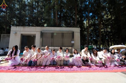 ภาพ No.205272:พิธีต้อนรับพระธรรมยาตรา ณ อนุสรณ์สถาน สถานที่เกิดในเพศสมณะ วัดสองพี่น้อง อำเภอสองพี่น้อง จังหวัดสุพรรณบุรี ในโครงการธรรมยาตรา กตัญญูบูชา มหาปูชนียาจารย์ พระมงคลเทพมุนี(สด จนฺทสโร) พระผู้ปราบมาร อนุสรณ์สถาน 7 แห่ง ปีที่ 13 วันที่ 11 มกราคม พ.ศ. 2568