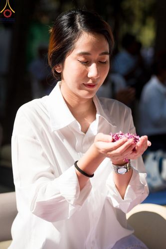 ภาพ No.205285:พิธีต้อนรับพระธรรมยาตรา ณ อนุสรณ์สถาน สถานที่เกิดในเพศสมณะ วัดสองพี่น้อง อำเภอสองพี่น้อง จังหวัดสุพรรณบุรี ในโครงการธรรมยาตรา กตัญญูบูชา มหาปูชนียาจารย์ พระมงคลเทพมุนี(สด จนฺทสโร) พระผู้ปราบมาร อนุสรณ์สถาน 7 แห่ง ปีที่ 13 วันที่ 11 มกราคม พ.ศ. 2568