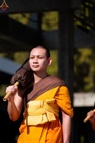 ภาพ No.205316:พิธีต้อนรับพระธรรมยาตรา ณ อนุสรณ์สถาน สถานที่เกิดในเพศสมณะ วัดสองพี่น้อง อำเภอสองพี่น้อง จังหวัดสุพรรณบุรี ในโครงการธรรมยาตรา กตัญญูบูชา มหาปูชนียาจารย์ พระมงคลเทพมุนี(สด จนฺทสโร) พระผู้ปราบมาร อนุสรณ์สถาน 7 แห่ง ปีที่ 13 วันที่ 11 มกราคม พ.ศ. 2568