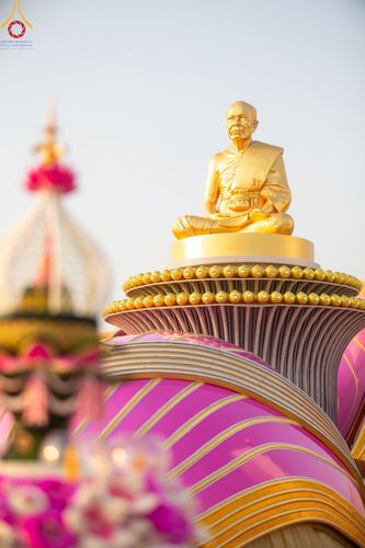 ภาพ No.205320:พิธีจุดประทีปถวายเป็นพุทธบูชา และบูชาธรรมมหาปูชนียาจารย์ ณ วัดพระธรรมกาย ตำบลคลองสาม อำเภอคลองหลวง จังหวัดปทุมธานี ในโครงการธรรมยาตรา กตัญญูบูชา มหาปูชนียาจารย์ พระมงคลเทพมุนี(สด จนฺทสโร) พระผู้ปราบมาร ปีที่ 13 วันที่ 31 มกราคม พ.ศ. 2568