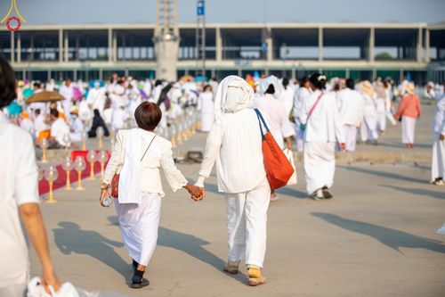 ภาพ No.205330:พิธีจุดประทีปถวายเป็นพุทธบูชา และบูชาธรรมมหาปูชนียาจารย์ ณ วัดพระธรรมกาย ตำบลคลองสาม อำเภอคลองหลวง จังหวัดปทุมธานี ในโครงการธรรมยาตรา กตัญญูบูชา มหาปูชนียาจารย์ พระมงคลเทพมุนี(สด จนฺทสโร) พระผู้ปราบมาร ปีที่ 13 วันที่ 31 มกราคม พ.ศ. 2568