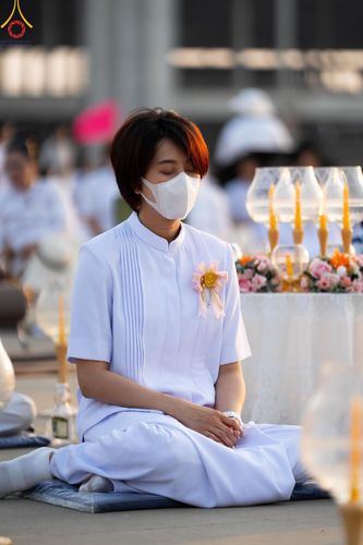 ภาพ No.205334:พิธีจุดประทีปถวายเป็นพุทธบูชา และบูชาธรรมมหาปูชนียาจารย์ ณ วัดพระธรรมกาย ตำบลคลองสาม อำเภอคลองหลวง จังหวัดปทุมธานี ในโครงการธรรมยาตรา กตัญญูบูชา มหาปูชนียาจารย์ พระมงคลเทพมุนี(สด จนฺทสโร) พระผู้ปราบมาร ปีที่ 13 วันที่ 31 มกราคม พ.ศ. 2568