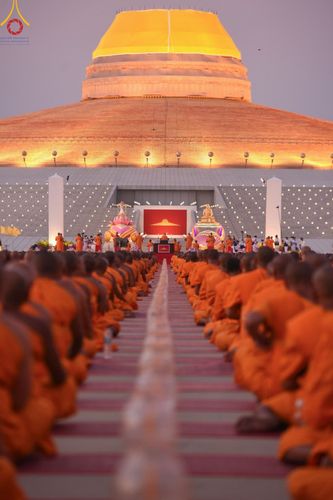 ภาพ No.205353:พิธีจุดประทีปถวายเป็นพุทธบูชา และบูชาธรรมมหาปูชนียาจารย์ ณ วัดพระธรรมกาย ตำบลคลองสาม อำเภอคลองหลวง จังหวัดปทุมธานี ในโครงการธรรมยาตรา กตัญญูบูชา มหาปูชนียาจารย์ พระมงคลเทพมุนี(สด จนฺทสโร) พระผู้ปราบมาร ปีที่ 13 วันที่ 31 มกราคม พ.ศ. 2568
