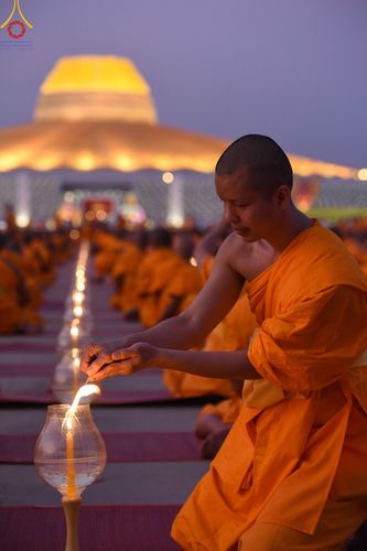 ภาพ No.205355:พิธีจุดประทีปถวายเป็นพุทธบูชา และบูชาธรรมมหาปูชนียาจารย์ ณ วัดพระธรรมกาย ตำบลคลองสาม อำเภอคลองหลวง จังหวัดปทุมธานี ในโครงการธรรมยาตรา กตัญญูบูชา มหาปูชนียาจารย์ พระมงคลเทพมุนี(สด จนฺทสโร) พระผู้ปราบมาร ปีที่ 13 วันที่ 31 มกราคม พ.ศ. 2568
