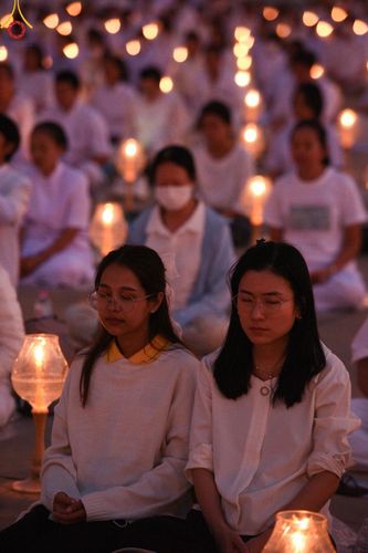 ภาพ No.205386:พิธีจุดประทีปถวายเป็นพุทธบูชา และบูชาธรรมมหาปูชนียาจารย์ ณ วัดพระธรรมกาย ตำบลคลองสาม อำเภอคลองหลวง จังหวัดปทุมธานี ในโครงการธรรมยาตรา กตัญญูบูชา มหาปูชนียาจารย์ พระมงคลเทพมุนี(สด จนฺทสโร) พระผู้ปราบมาร ปีที่ 13 วันที่ 31 มกราคม พ.ศ. 2568