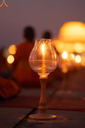 ภาพ No.205390:พิธีจุดประทีปถวายเป็นพุทธบูชา และบูชาธรรมมหาปูชนียาจารย์ ณ วัดพระธรรมกาย ตำบลคลองสาม อำเภอคลองหลวง จังหวัดปทุมธานี ในโครงการธรรมยาตรา กตัญญูบูชา มหาปูชนียาจารย์ พระมงคลเทพมุนี(สด จนฺทสโร) พระผู้ปราบมาร ปีที่ 13 วันที่ 31 มกราคม พ.ศ. 2568