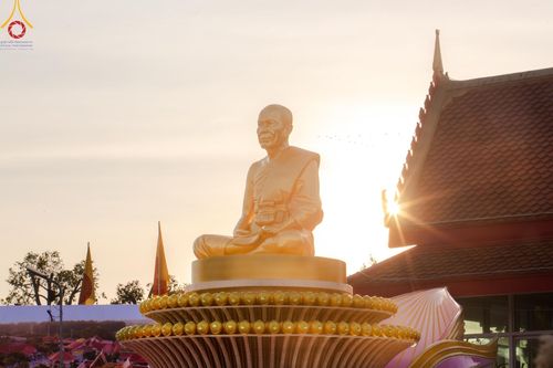 ภาพ No.206303:พิธีจุดประทีปถวายเป็นพุทธบูชา และบูชาธรรมมหาปูชนียาจารย์ ณ วัดสองพี่น้อง ต.ต้นตาล อ.สองพี่น้อง จ.สุพรรณบุรี ในโครงการธรรมยาตรา กตัญญูบูชา มหาปูชนียาจารย์ พระมงคลเทพมุนี(สด จนฺทสโร) พระผู้ปราบมาร อนุสรณ์สถาน 7 แห่ง ปีที่ 13 วันที่ 14 มกราคม พ.ศ. 2568