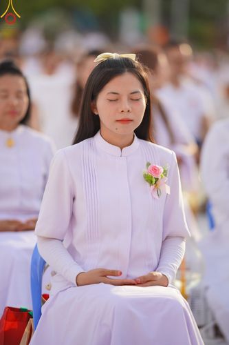 ภาพ No.206321:พิธีจุดประทีปถวายเป็นพุทธบูชา และบูชาธรรมมหาปูชนียาจารย์ ณ วัดสองพี่น้อง ต.ต้นตาล อ.สองพี่น้อง จ.สุพรรณบุรี ในโครงการธรรมยาตรา กตัญญูบูชา มหาปูชนียาจารย์ พระมงคลเทพมุนี(สด จนฺทสโร) พระผู้ปราบมาร อนุสรณ์สถาน 7 แห่ง ปีที่ 13 วันที่ 14 มกราคม พ.ศ. 2568