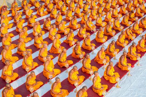 ภาพ No.206325:พิธีจุดประทีปถวายเป็นพุทธบูชา และบูชาธรรมมหาปูชนียาจารย์ ณ วัดสองพี่น้อง ต.ต้นตาล อ.สองพี่น้อง จ.สุพรรณบุรี ในโครงการธรรมยาตรา กตัญญูบูชา มหาปูชนียาจารย์ พระมงคลเทพมุนี(สด จนฺทสโร) พระผู้ปราบมาร อนุสรณ์สถาน 7 แห่ง ปีที่ 13 วันที่ 14 มกราคม พ.ศ. 2568