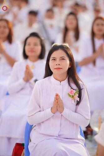 ภาพ No.206332:พิธีจุดประทีปถวายเป็นพุทธบูชา และบูชาธรรมมหาปูชนียาจารย์ ณ วัดสองพี่น้อง ต.ต้นตาล อ.สองพี่น้อง จ.สุพรรณบุรี ในโครงการธรรมยาตรา กตัญญูบูชา มหาปูชนียาจารย์ พระมงคลเทพมุนี(สด จนฺทสโร) พระผู้ปราบมาร อนุสรณ์สถาน 7 แห่ง ปีที่ 13 วันที่ 14 มกราคม พ.ศ. 2568