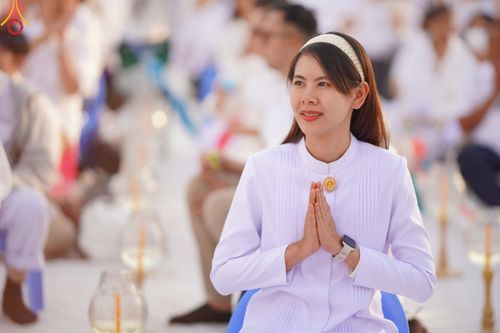 ภาพ No.206334:พิธีจุดประทีปถวายเป็นพุทธบูชา และบูชาธรรมมหาปูชนียาจารย์ ณ วัดสองพี่น้อง ต.ต้นตาล อ.สองพี่น้อง จ.สุพรรณบุรี ในโครงการธรรมยาตรา กตัญญูบูชา มหาปูชนียาจารย์ พระมงคลเทพมุนี(สด จนฺทสโร) พระผู้ปราบมาร อนุสรณ์สถาน 7 แห่ง ปีที่ 13 วันที่ 14 มกราคม พ.ศ. 2568