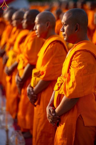 ภาพ No.206344:พิธีจุดประทีปถวายเป็นพุทธบูชา และบูชาธรรมมหาปูชนียาจารย์ ณ วัดสองพี่น้อง ต.ต้นตาล อ.สองพี่น้อง จ.สุพรรณบุรี ในโครงการธรรมยาตรา กตัญญูบูชา มหาปูชนียาจารย์ พระมงคลเทพมุนี(สด จนฺทสโร) พระผู้ปราบมาร อนุสรณ์สถาน 7 แห่ง ปีที่ 13 วันที่ 14 มกราคม พ.ศ. 2568