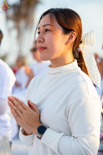 ภาพ No.206349:พิธีจุดประทีปถวายเป็นพุทธบูชา และบูชาธรรมมหาปูชนียาจารย์ ณ วัดสองพี่น้อง ต.ต้นตาล อ.สองพี่น้อง จ.สุพรรณบุรี ในโครงการธรรมยาตรา กตัญญูบูชา มหาปูชนียาจารย์ พระมงคลเทพมุนี(สด จนฺทสโร) พระผู้ปราบมาร อนุสรณ์สถาน 7 แห่ง ปีที่ 13 วันที่ 14 มกราคม พ.ศ. 2568