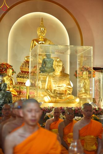 ภาพ No.206365:พิธีจุดประทีปถวายเป็นพุทธบูชา และบูชาธรรมมหาปูชนียาจารย์ ณ วัดสองพี่น้อง ต.ต้นตาล อ.สองพี่น้อง จ.สุพรรณบุรี ในโครงการธรรมยาตรา กตัญญูบูชา มหาปูชนียาจารย์ พระมงคลเทพมุนี(สด จนฺทสโร) พระผู้ปราบมาร อนุสรณ์สถาน 7 แห่ง ปีที่ 13 วันที่ 14 มกราคม พ.ศ. 2568