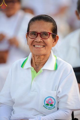 ภาพ No.206383:พิธีจุดประทีปถวายเป็นพุทธบูชา และบูชาธรรมมหาปูชนียาจารย์ ณ วัดสองพี่น้อง ต.ต้นตาล อ.สองพี่น้อง จ.สุพรรณบุรี ในโครงการธรรมยาตรา กตัญญูบูชา มหาปูชนียาจารย์ พระมงคลเทพมุนี(สด จนฺทสโร) พระผู้ปราบมาร อนุสรณ์สถาน 7 แห่ง ปีที่ 13 วันที่ 14 มกราคม พ.ศ. 2568