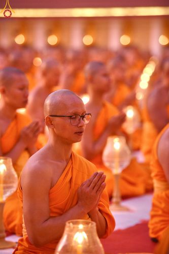 ภาพ No.206387:พิธีจุดประทีปถวายเป็นพุทธบูชา และบูชาธรรมมหาปูชนียาจารย์ ณ วัดสองพี่น้อง ต.ต้นตาล อ.สองพี่น้อง จ.สุพรรณบุรี ในโครงการธรรมยาตรา กตัญญูบูชา มหาปูชนียาจารย์ พระมงคลเทพมุนี(สด จนฺทสโร) พระผู้ปราบมาร อนุสรณ์สถาน 7 แห่ง ปีที่ 13 วันที่ 14 มกราคม พ.ศ. 2568