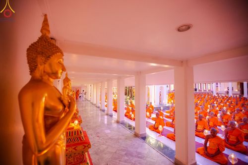 ภาพ No.206389:พิธีจุดประทีปถวายเป็นพุทธบูชา และบูชาธรรมมหาปูชนียาจารย์ ณ วัดสองพี่น้อง ต.ต้นตาล อ.สองพี่น้อง จ.สุพรรณบุรี ในโครงการธรรมยาตรา กตัญญูบูชา มหาปูชนียาจารย์ พระมงคลเทพมุนี(สด จนฺทสโร) พระผู้ปราบมาร อนุสรณ์สถาน 7 แห่ง ปีที่ 13 วันที่ 14 มกราคม พ.ศ. 2568