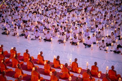 ภาพ No.206392:พิธีจุดประทีปถวายเป็นพุทธบูชา และบูชาธรรมมหาปูชนียาจารย์ ณ วัดสองพี่น้อง ต.ต้นตาล อ.สองพี่น้อง จ.สุพรรณบุรี ในโครงการธรรมยาตรา กตัญญูบูชา มหาปูชนียาจารย์ พระมงคลเทพมุนี(สด จนฺทสโร) พระผู้ปราบมาร อนุสรณ์สถาน 7 แห่ง ปีที่ 13 วันที่ 14 มกราคม พ.ศ. 2568