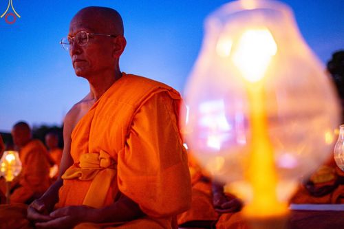 ภาพ No.206395:พิธีจุดประทีปถวายเป็นพุทธบูชา และบูชาธรรมมหาปูชนียาจารย์ ณ วัดสองพี่น้อง ต.ต้นตาล อ.สองพี่น้อง จ.สุพรรณบุรี ในโครงการธรรมยาตรา กตัญญูบูชา มหาปูชนียาจารย์ พระมงคลเทพมุนี(สด จนฺทสโร) พระผู้ปราบมาร อนุสรณ์สถาน 7 แห่ง ปีที่ 13 วันที่ 14 มกราคม พ.ศ. 2568