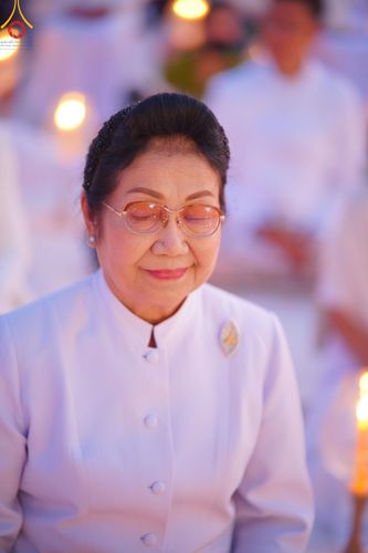 ภาพ No.206400:พิธีจุดประทีปถวายเป็นพุทธบูชา และบูชาธรรมมหาปูชนียาจารย์ ณ วัดสองพี่น้อง ต.ต้นตาล อ.สองพี่น้อง จ.สุพรรณบุรี ในโครงการธรรมยาตรา กตัญญูบูชา มหาปูชนียาจารย์ พระมงคลเทพมุนี(สด จนฺทสโร) พระผู้ปราบมาร อนุสรณ์สถาน 7 แห่ง ปีที่ 13 วันที่ 14 มกราคม พ.ศ. 2568