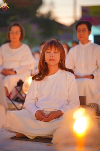 ภาพ No.206404:พิธีจุดประทีปถวายเป็นพุทธบูชา และบูชาธรรมมหาปูชนียาจารย์ ณ วัดสองพี่น้อง ต.ต้นตาล อ.สองพี่น้อง จ.สุพรรณบุรี ในโครงการธรรมยาตรา กตัญญูบูชา มหาปูชนียาจารย์ พระมงคลเทพมุนี(สด จนฺทสโร) พระผู้ปราบมาร อนุสรณ์สถาน 7 แห่ง ปีที่ 13 วันที่ 14 มกราคม พ.ศ. 2568