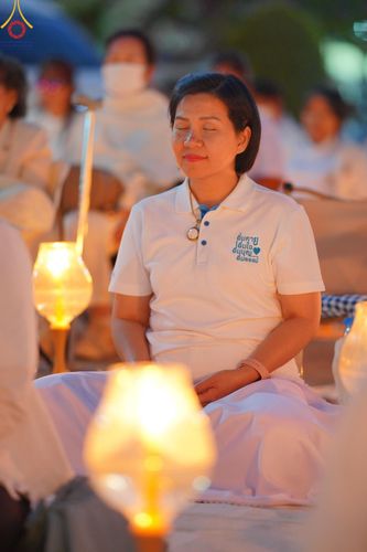 ภาพ No.206405:พิธีจุดประทีปถวายเป็นพุทธบูชา และบูชาธรรมมหาปูชนียาจารย์ ณ วัดสองพี่น้อง ต.ต้นตาล อ.สองพี่น้อง จ.สุพรรณบุรี ในโครงการธรรมยาตรา กตัญญูบูชา มหาปูชนียาจารย์ พระมงคลเทพมุนี(สด จนฺทสโร) พระผู้ปราบมาร อนุสรณ์สถาน 7 แห่ง ปีที่ 13 วันที่ 14 มกราคม พ.ศ. 2568