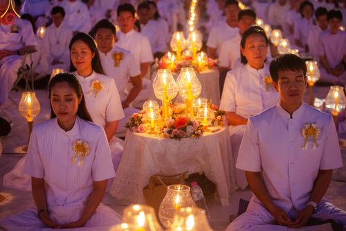 ภาพ No.206413:พิธีจุดประทีปถวายเป็นพุทธบูชา และบูชาธรรมมหาปูชนียาจารย์ ณ วัดสองพี่น้อง ต.ต้นตาล อ.สองพี่น้อง จ.สุพรรณบุรี ในโครงการธรรมยาตรา กตัญญูบูชา มหาปูชนียาจารย์ พระมงคลเทพมุนี(สด จนฺทสโร) พระผู้ปราบมาร อนุสรณ์สถาน 7 แห่ง ปีที่ 13 วันที่ 14 มกราคม พ.ศ. 2568