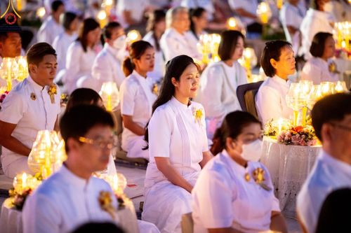 ภาพ No.206416:พิธีจุดประทีปถวายเป็นพุทธบูชา และบูชาธรรมมหาปูชนียาจารย์ ณ วัดสองพี่น้อง ต.ต้นตาล อ.สองพี่น้อง จ.สุพรรณบุรี ในโครงการธรรมยาตรา กตัญญูบูชา มหาปูชนียาจารย์ พระมงคลเทพมุนี(สด จนฺทสโร) พระผู้ปราบมาร อนุสรณ์สถาน 7 แห่ง ปีที่ 13 วันที่ 14 มกราคม พ.ศ. 2568