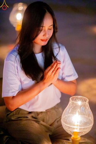 ภาพ No.206448:พิธีจุดประทีปถวายเป็นพุทธบูชา และบูชาธรรมมหาปูชนียาจารย์ ณ วัดสองพี่น้อง ต.ต้นตาล อ.สองพี่น้อง จ.สุพรรณบุรี ในโครงการธรรมยาตรา กตัญญูบูชา มหาปูชนียาจารย์ พระมงคลเทพมุนี(สด จนฺทสโร) พระผู้ปราบมาร อนุสรณ์สถาน 7 แห่ง ปีที่ 13 วันที่ 14 มกราคม พ.ศ. 2568