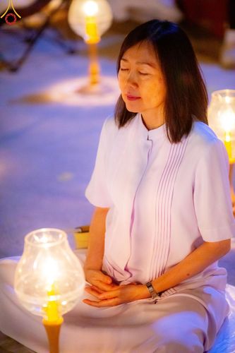 ภาพ No.206452:พิธีจุดประทีปถวายเป็นพุทธบูชา และบูชาธรรมมหาปูชนียาจารย์ ณ วัดสองพี่น้อง ต.ต้นตาล อ.สองพี่น้อง จ.สุพรรณบุรี ในโครงการธรรมยาตรา กตัญญูบูชา มหาปูชนียาจารย์ พระมงคลเทพมุนี(สด จนฺทสโร) พระผู้ปราบมาร อนุสรณ์สถาน 7 แห่ง ปีที่ 13 วันที่ 14 มกราคม พ.ศ. 2568