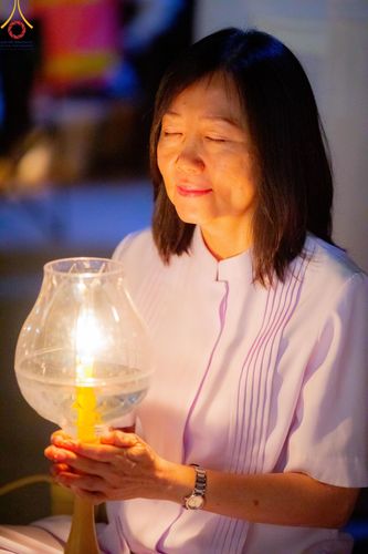 ภาพ No.206453:พิธีจุดประทีปถวายเป็นพุทธบูชา และบูชาธรรมมหาปูชนียาจารย์ ณ วัดสองพี่น้อง ต.ต้นตาล อ.สองพี่น้อง จ.สุพรรณบุรี ในโครงการธรรมยาตรา กตัญญูบูชา มหาปูชนียาจารย์ พระมงคลเทพมุนี(สด จนฺทสโร) พระผู้ปราบมาร อนุสรณ์สถาน 7 แห่ง ปีที่ 13 วันที่ 14 มกราคม พ.ศ. 2568